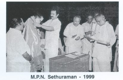M.K.Stalin ,Chennai Mayor conferring the title “ Sangeetha Choodamani” on M.P.N.Sethuraman (1999).Dr.Nalli, R.Yagnaraman look on