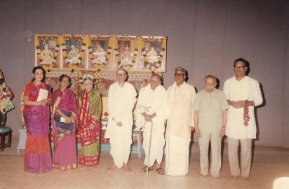 Art & Dance Festival-14.12.1990- Sudharani Raghupathy, Kalanidhi Narayanan (Nrithya Choodamani Awardee, Dr.M.S.Subbulakshmi, Semmangudi Srinivasa Iyer , R.Yagnaraman, B.V.S.S.Mani & V.A.K.Ranga Rao are in the picture.