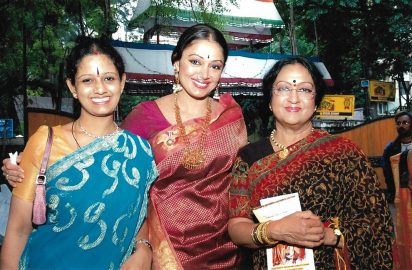 Art & Dance Festival-05.12.2007 – Gayathri Kannan, Shobana & Dr.Padma Subrahmanyam during the inauguration of 52nd Art & Dance Festival