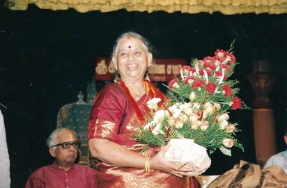 Gokulashtami Sangeetha Utsavam-07.08.2004- Suguna Purushothaman with garland
