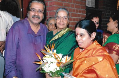 Gokulashtami Sangeetha Utsavam- 11.08.12- Playback Singer alongwith his mother Alamelu Mani and A.Kanyakumari.