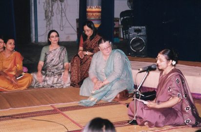 NKC-2002- Leela addressing the dancers in conference